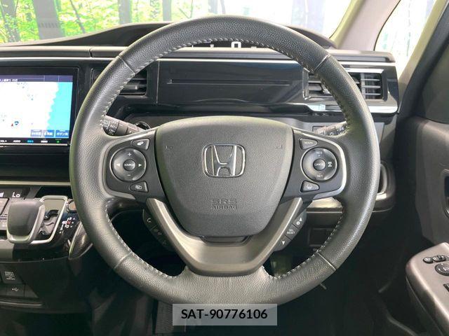 Honda STEP WGN 2018-09 7963889-11