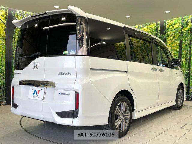 Honda STEP WGN 2018-09 7963889-16