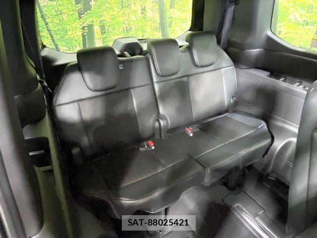 Honda STEP WGN 2025-12 7963878-9