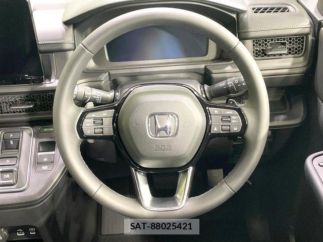 Honda STEP WGN 2025-12 7963878-11
