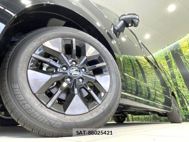 Honda STEP WGN 2025-12 7963878-13