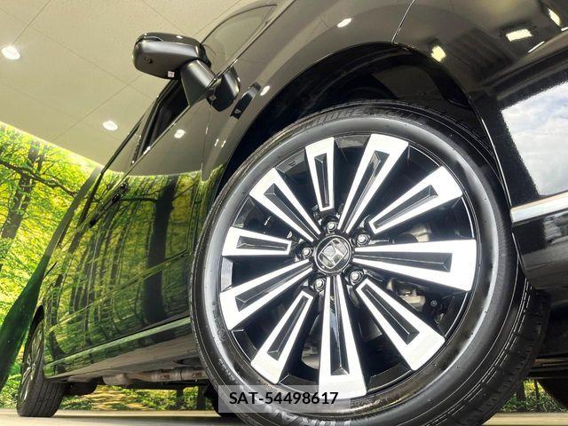 Honda STEP WGN 2025-04 7981120-12