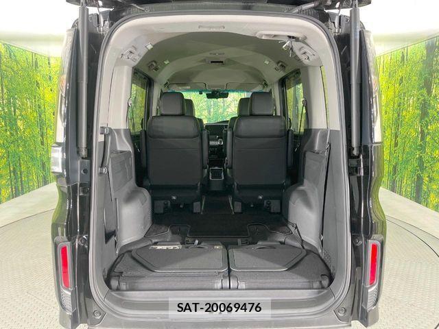 Honda STEP WGN 2021-11 7981129-10