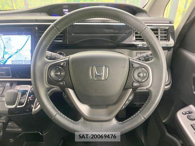 Honda STEP WGN 2021-11 7981129-11