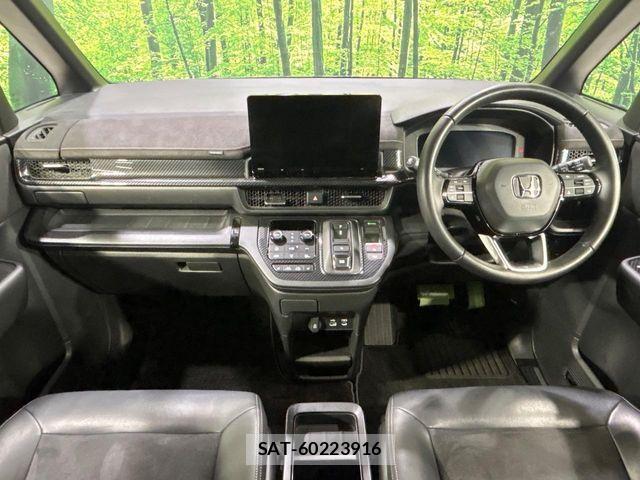 Honda STEP WGN 2023-07 7981121-1