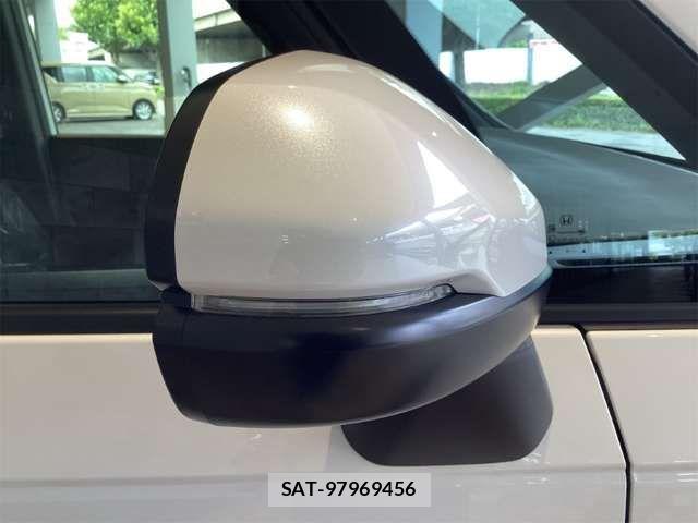 Honda STEP WGN 2026-02 7981118-17