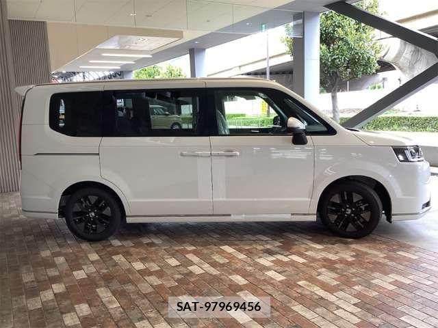 Honda STEP WGN 2026-02 7981118-6