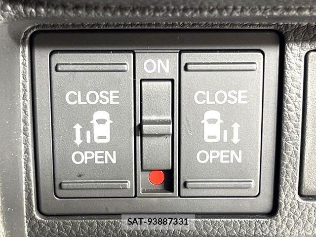 Honda STEP WGN 2022-09 7981122-3