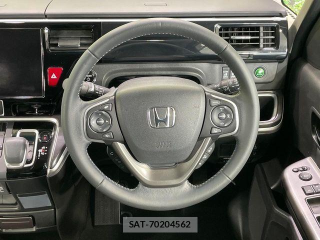 Honda STEP WGN 2021-06 7981130-11