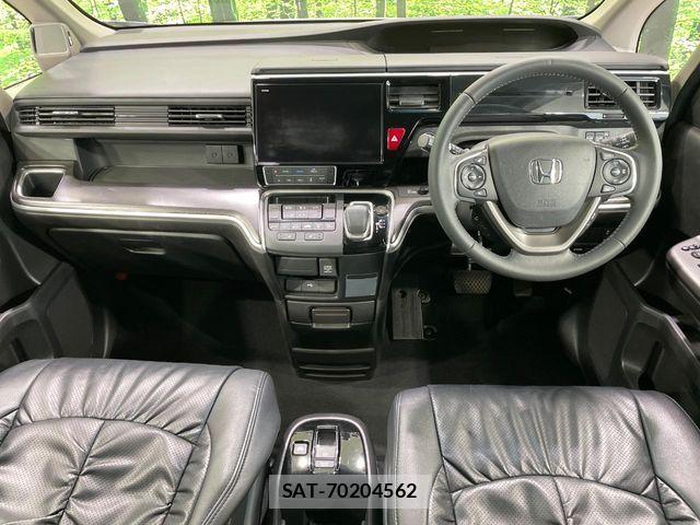 Honda STEP WGN 2021-06 7981130-1