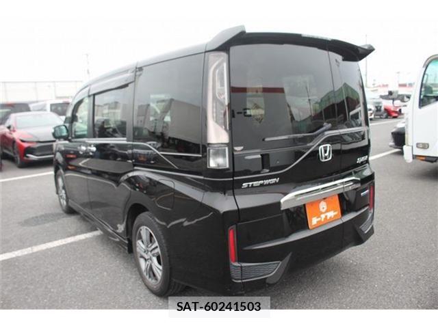 Honda STEP WGN 2019-02 8038465-11