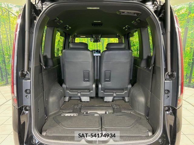 Honda STEP WGN 2023-10 8038463-10