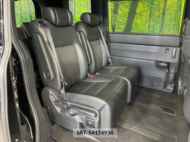 Honda STEP WGN 2023-10 8038463-8