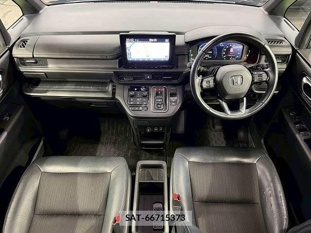 Honda STEP WGN 2023-03 8075713-2