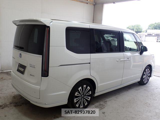 Honda STEP WGN 2024-03 8075709-7