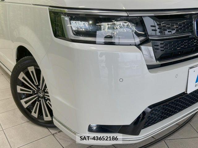 Honda STEP WGN 2023-11 8075711-12
