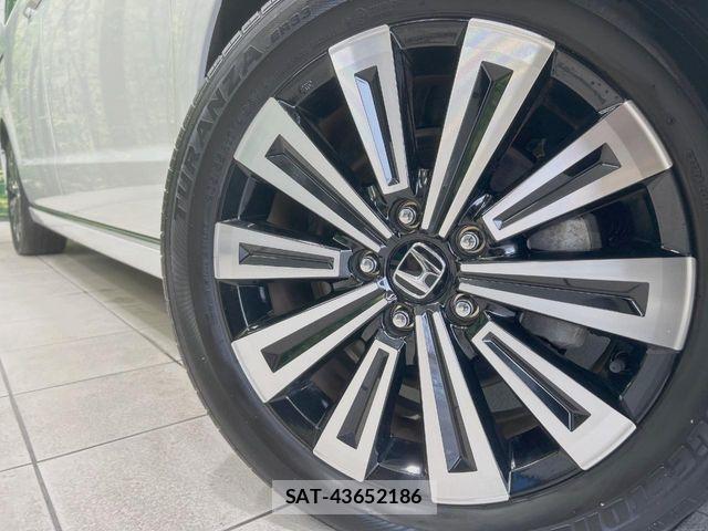 Honda STEP WGN 2023-11 8075711-13