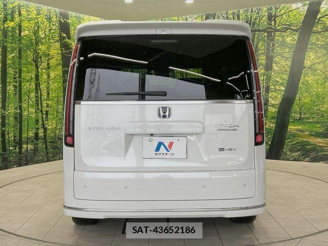 Honda STEP WGN 2023-11 8075711-15