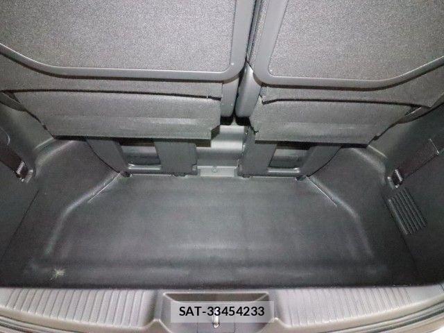 Honda STEP WGN 2023-09 8102048-12