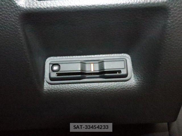 Honda STEP WGN 2023-09 8102048-27