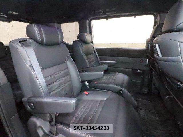 Honda STEP WGN 2023-09 8102048-4