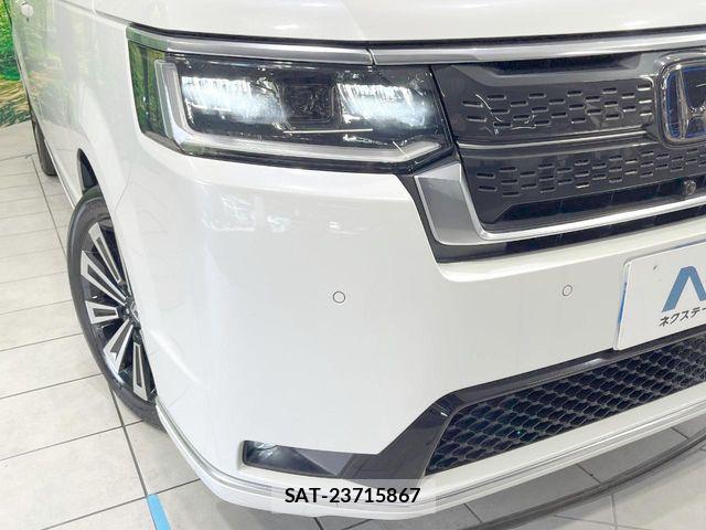 Honda STEP WGN 2023-11 8102036-12