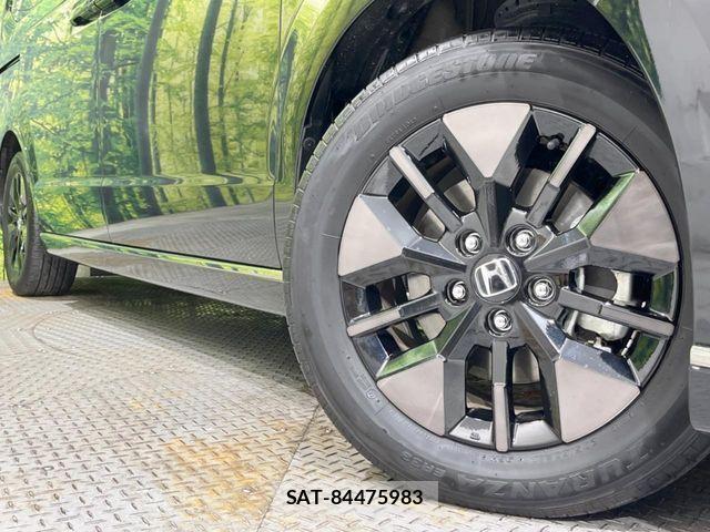 Honda STEP WGN 2024-11 8102040-13
