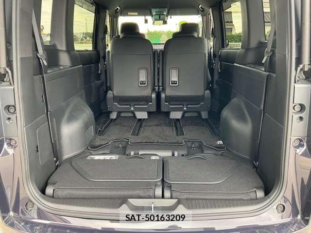 Honda STEP WGN 2023-10 8102045-27