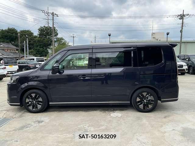 Honda STEP WGN 2023-10 8102045-3
