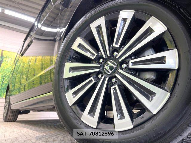 Honda STEP WGN 2024-12 8102038-12