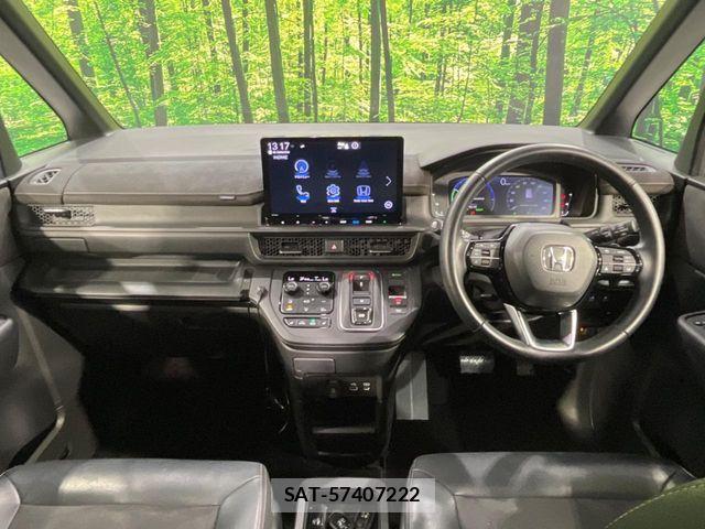 Honda STEP WGN 2023-01 8102044-1
