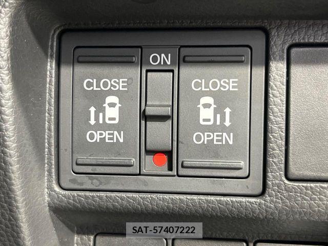 Honda STEP WGN 2023-01 8102044-2