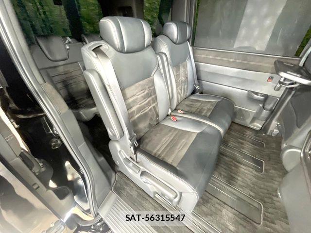 Honda STEP WGN 2023-10 8146762-8
