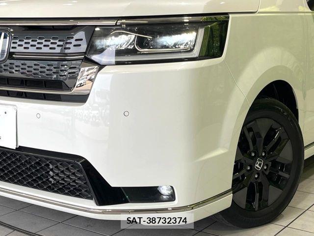 Honda STEP WGN 2023-09 8146763-12