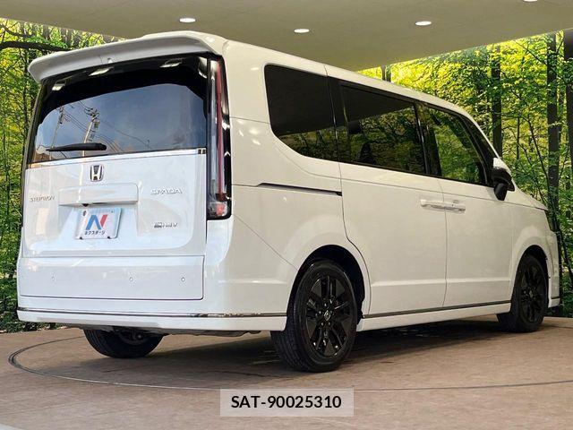 Honda STEP WGN 2023-07 8159279-17