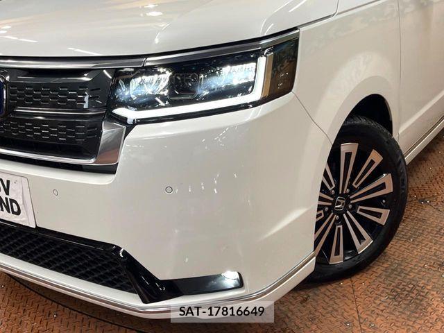 Honda STEP WGN 2023-10 8159278-11