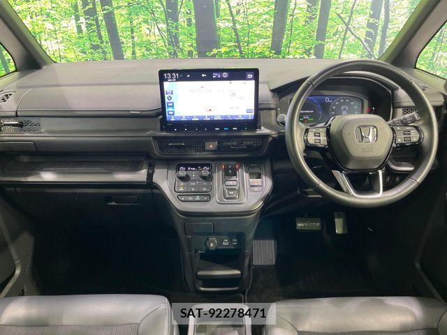 Honda STEP WGN 2024-02 8210401-1
