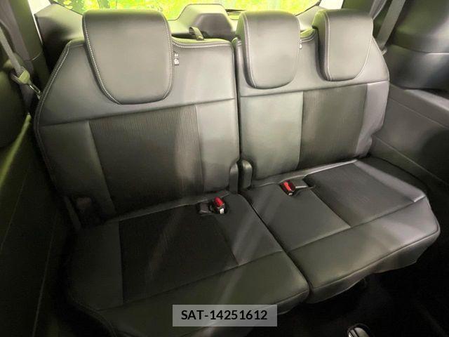 Honda STEP WGN 2022-11 8210404-9