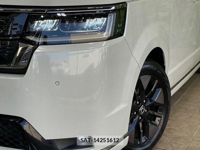 Honda STEP WGN 2022-11 8210404-11