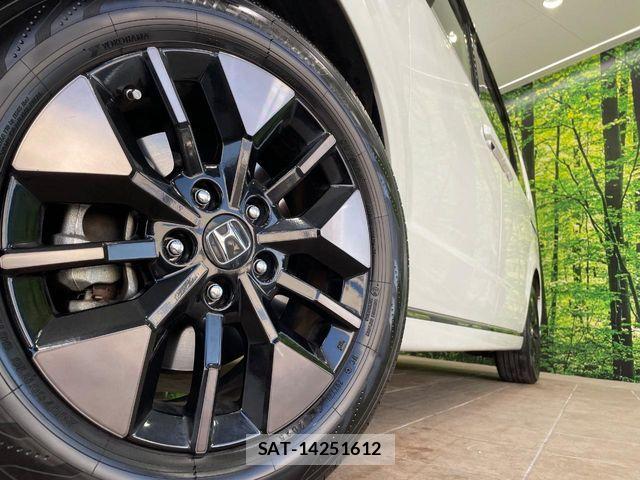 Honda STEP WGN 2022-11 8210404-12