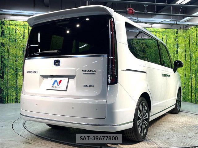 Honda STEP WGN 2023-12 8210400-17