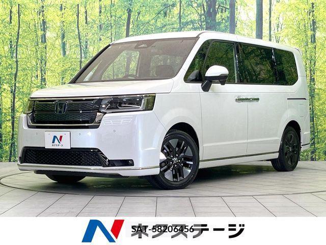 Honda STEP WGN 2023-07 8210405-0