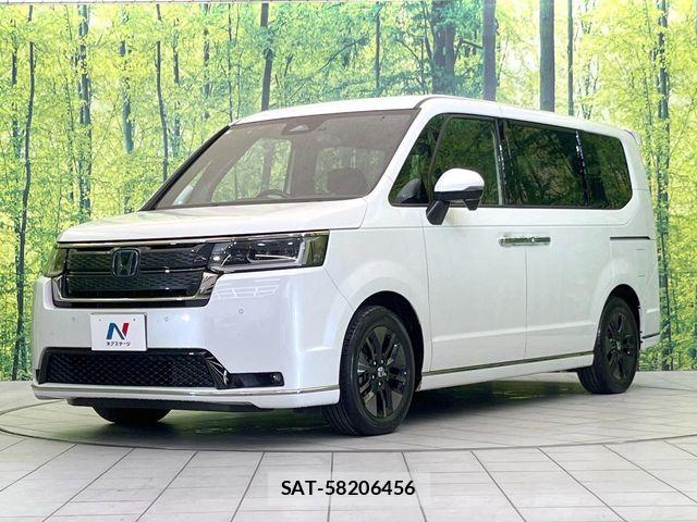 Honda STEP WGN 2023-07 8210405-13