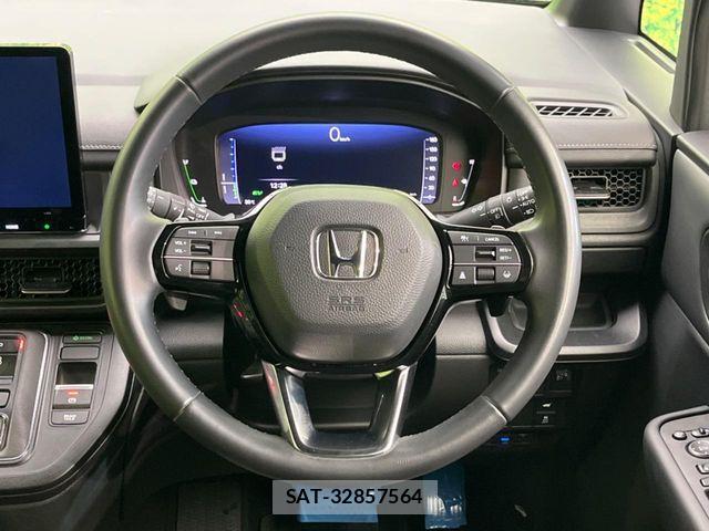 Honda STEP WGN 2022-10 8210406-11