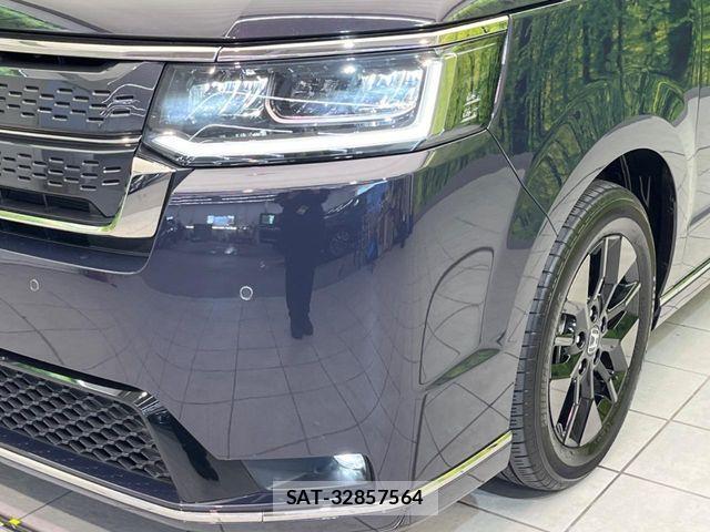 Honda STEP WGN 2022-10 8210406-12