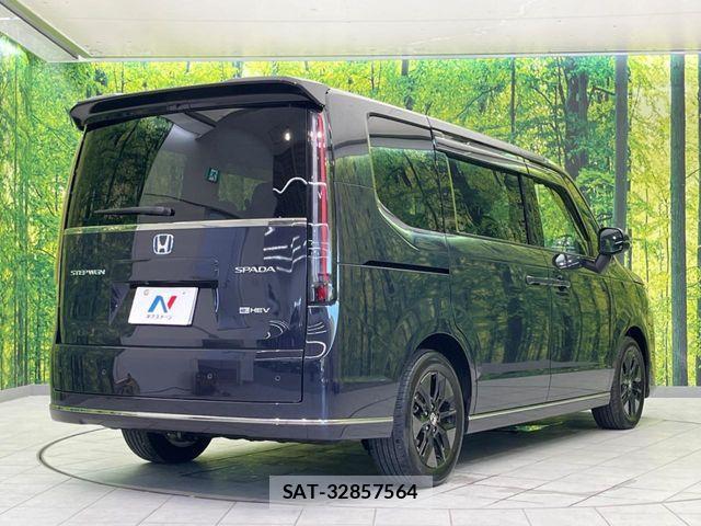 Honda STEP WGN 2022-10 8210406-17