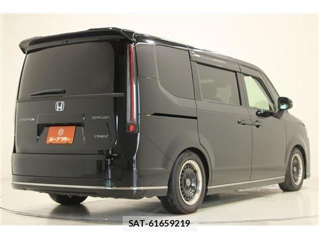 Honda STEP WGN 2022-07 8210408-12