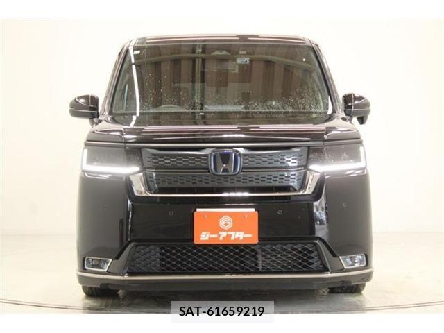Honda STEP WGN 2022-07 8210408-7