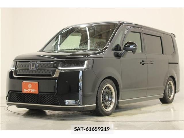 Honda STEP WGN 2022-07 8210408-8