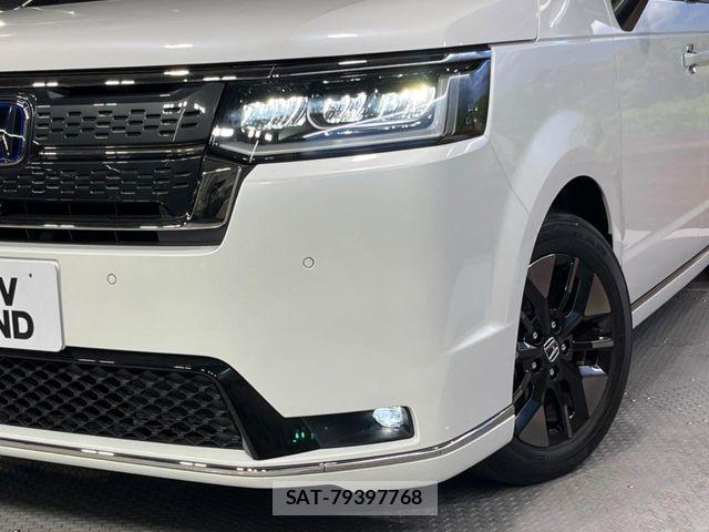 Honda STEP WGN 2023-04 8210402-13